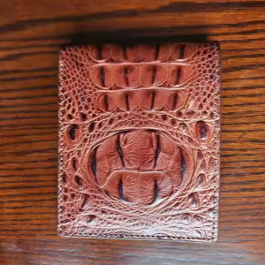 crocodile-leather-design-in-cow-leather-wallet
